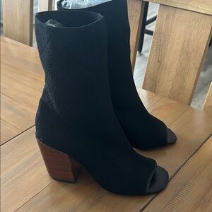Kelsi Dagger Black Heeled Boots with Brown Accents
